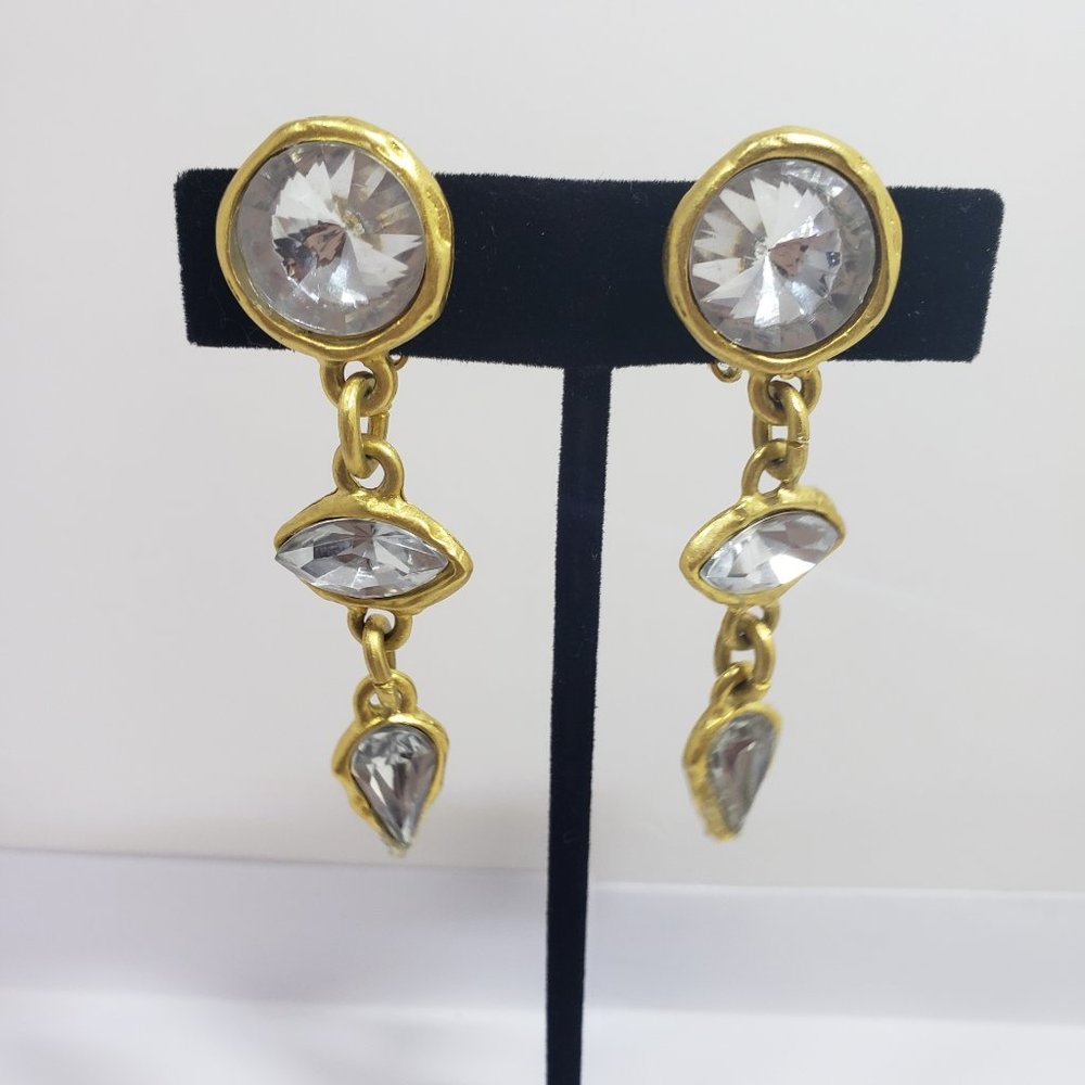 SALE PRICED!!GORGEOUS GOLD PLATED VINTAGE DANGLE EARRINGS WITH CLEAR RHINESTONES